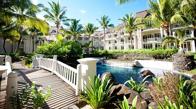 lux belle mare exterior