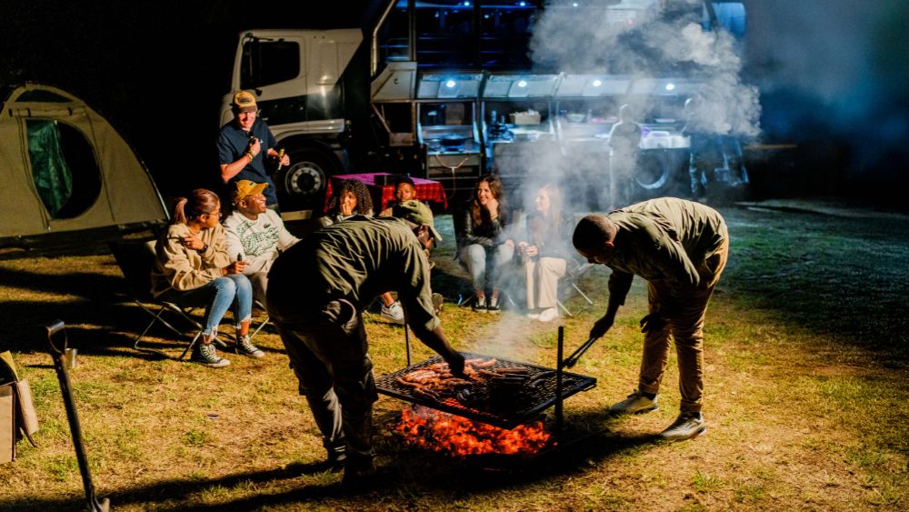 drifters camping tours/camping tour evening braai