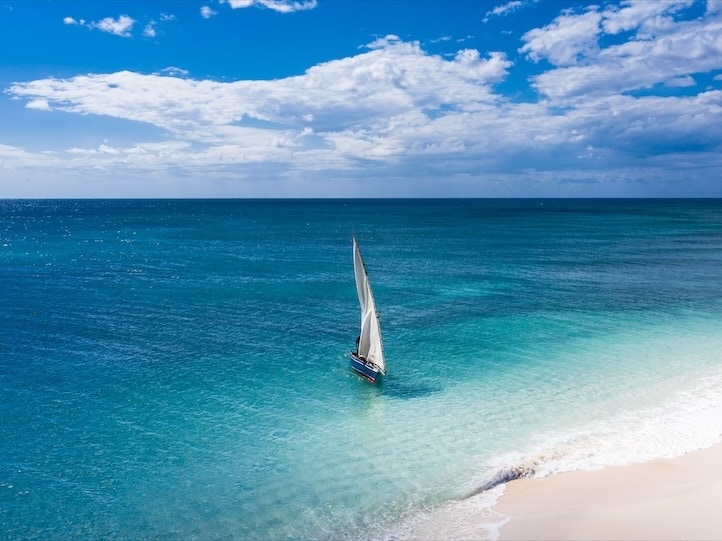 2025/mozambique sail boat off the coast